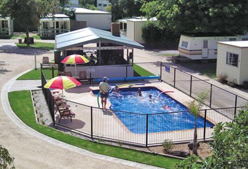 Beachcomber Caravan Park Mallacoota Dış mekan fotoğraf